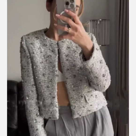 BLOGGERS FAVE NWOT ZARA Gray Structured Blazer - Picture 3 of 16